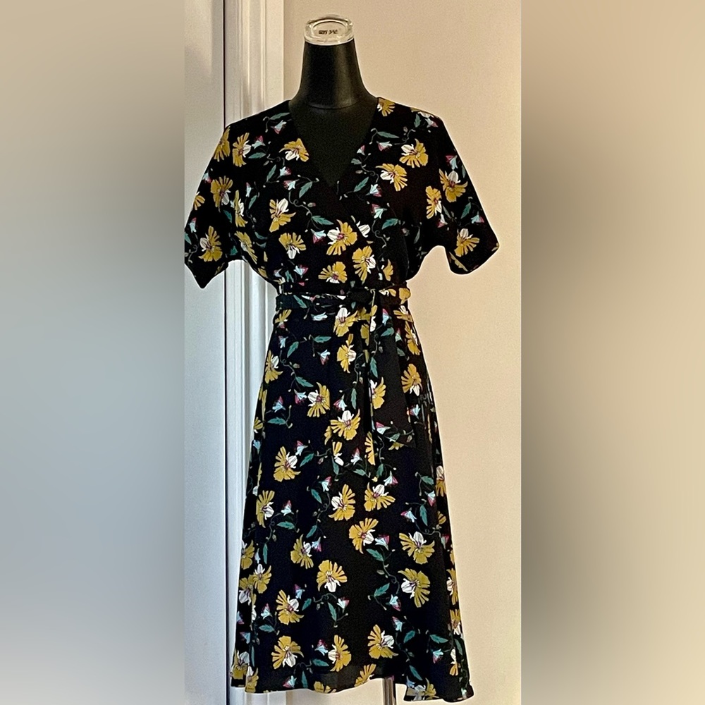 Beautiful dress under the label Darling